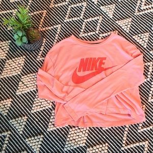NIKE NWOT Pink Crop Top